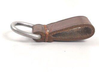 Kriegsmarine, Aufschiebeschlaufe zum Unterschnallkoppel...