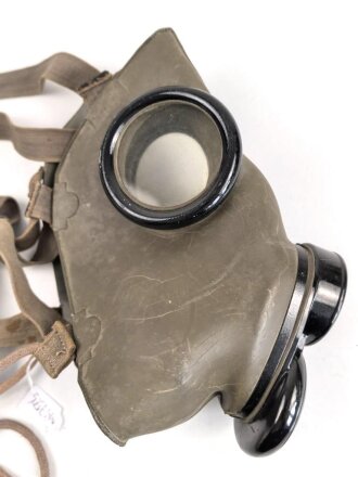 Niederlande, Gasmaske Fatra Fm3A mit 40mm Rundgewinde für den Luftschutz 1939