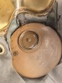 Japan, Zivilschutz / Luftschutz Gasmaske. Gummi zum Teil rissig und angetrocknet