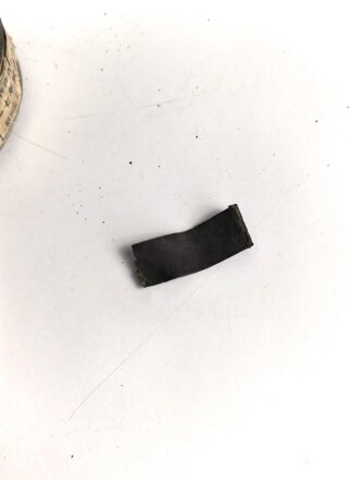 Japan, Zivilschutz  / Luftschutz Gasmaske. Gummi zum Teil rissig und angetrocknet