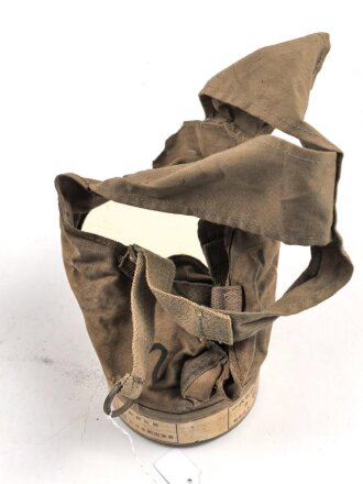 Japan, Zivilschutz  / Luftschutz Gasmaske. Maskenkörper ausgehärtet und defekt