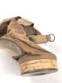 Japan, Zivilschutz  / Luftschutz Gasmaske. Maskenkörper ausgehärtet und defekt