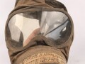 Japan, Zivilschutz  / Luftschutz Gasmaske. Maskenkörper ausgehärtet und defekt