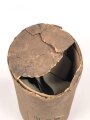 Japan, Zivilschutz / Luftschutz Gasmaske. Maskenkörper weich und unbeschädigt. In Pappverpackung, der Deckel defekt