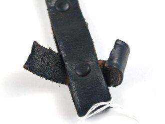 Fahrtenmesser für einen Angehörigen der Hitlerjugend. Hersteller M7/13. Scheide alt überlackiert, defekt