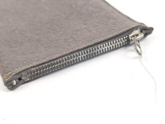 Tasche für einen Dolch aus der Zeit des III.Reiches. Gesamtlänge 43,5cm. "RiRi" Reissverschluss