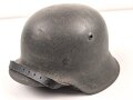 Heer, Stahlhelm Modell 1942. Ungereinigtes Stück, in allen Teilen Original und zusammengehörig. nkp62