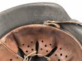 Heer, Stahlhelm Modell 1942. Ungereinigtes Stück, in allen Teilen Original und zusammengehörig. nkp62