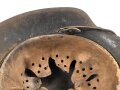 Luftwffe, Stahlhelm Modell 1942. Ungereinigtes Stück, in allen Teilen Original und zusammengehörig. NS62