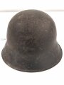 Luftwffe, Stahlhelm Modell 1942. Ungereinigtes Stück, in allen Teilen Original und zusammengehörig. NS62