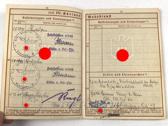 Wehrpaß Heer, eingestellt am 11.10.37 bei 15. ( E) Komp. Inf. Rgt.31 Glauchau