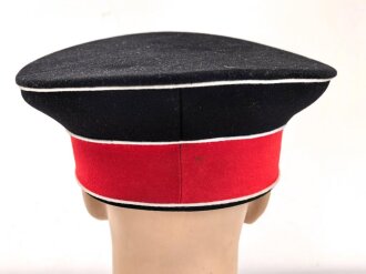 N.S. Reichskriegerbund, Schirmmütze für einen ehemaligen Angehörigen eines Husaren Regimentes. Fertigung 30iger Jahre, Kopfgrösse gemessen 57