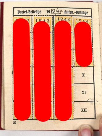 NSDAP Mitgliedsbuch eines Mannes aus Kiel. Ausgestellt 1936, Mitgliedsbeiträge von 1936 bis 1944, guter Zustand