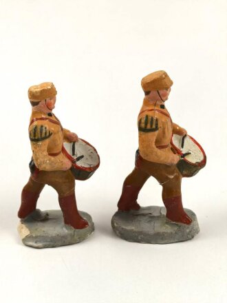 2 x Massefigur 7cm, jeweils einen SA Trommler darstellend,  original bemalt
