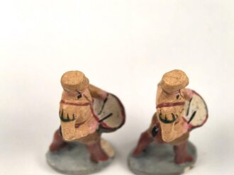 2 x Massefigur 7cm, jeweils einen SA Trommler darstellend,  original bemalt