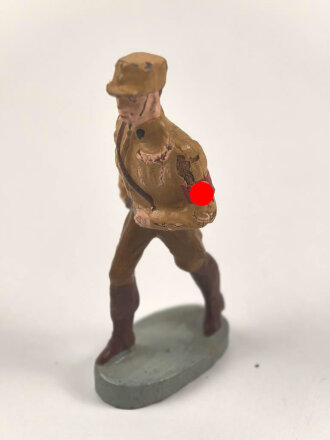 Massefigur 7cm, einen SA Mann marschierend darstellend....