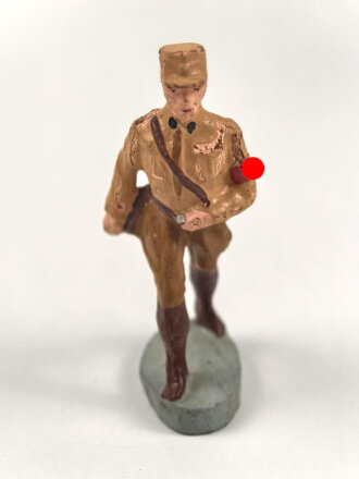 Massefigur 7cm, einen SA Mann marschierend darstellend. Original bemalt