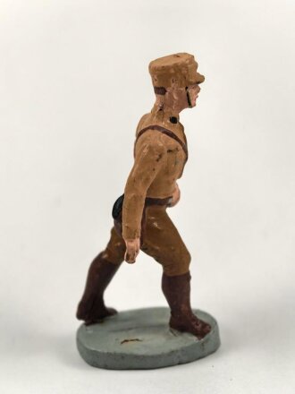 Massefigur 7cm, einen SA Mann marschierend darstellend. Original bemalt