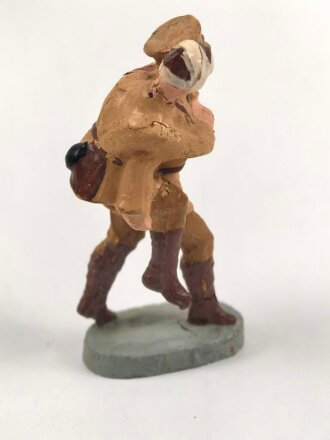 Massefigur 7cm, einen SA Mann mit Verwundetem darstellend. Original bemalt