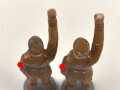 2 x Massefigur 7cm, jeweils einen SA Mann grüßend darstellend,  original bemalt