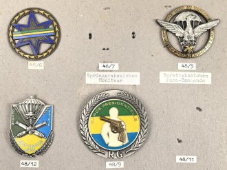 Afrika / Gabun, Sammlung verschiedener Abzeichen