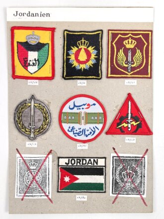 Jordanien, Sammlung Ärmelabzeichen, auf Karton...