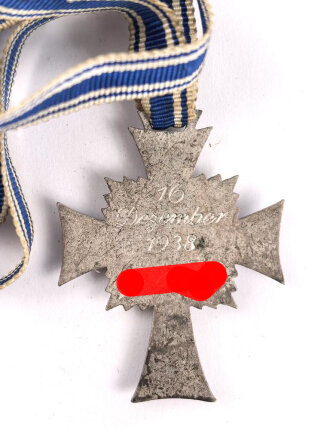 Ehrenkreuz der Deutschen Mutter ( Mutterkreuz ) in Silber am langem Band