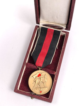 Anschlussmedaille 1. Oktober 1938 im Etui, Medaille wie Etui in einem guten Zustand