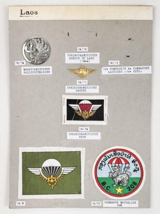 Laos, Sammlung 5 Abzeichen der Luftwaffe, auf Karton geklebt