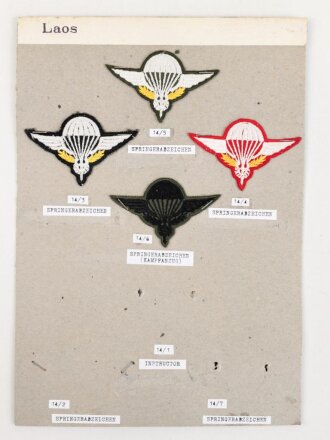 Laos, Sammlung 4 Stoffbzeichen der Luftwaffe, auf Karton...