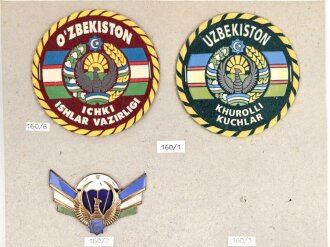 Usbekistan, Sammlung 5 Abzeichen der Luftwaffe, auf Karton getackert
