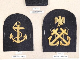 Nigeria, Sammlung 4 Marineabzeichen, auf Karton getackert