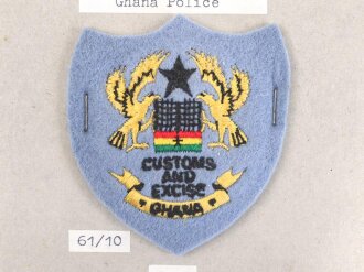 Ghana, Sammlung 7 Abzeichen der Polizei, auf Karton getackert