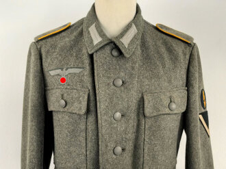Kavallerie, Feldbluse für Mannschaften Modell 1943. Kammerstück in sehr gutem Zustand, der Brustadler neuzeitlich vernäht