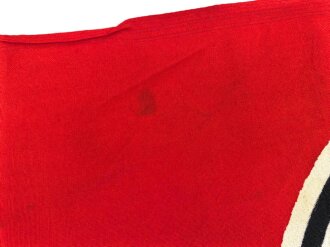 Kriegsmarine, Reichskriegsflagge in der kleinen Ausführung für U-Boote. Markiert " Kr. Fl. 50 x 85" sowie unleserlicher Herstellerstempel. Guter Zustand