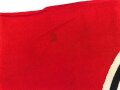 Kriegsmarine, Reichskriegsflagge in der kleinen Ausführung für U-Boote. Markiert " Kr. Fl. 50 x 85" sowie unleserlicher Herstellerstempel. Guter Zustand