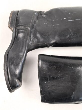 Paar Stiefel für Offiziere der Polizei, datiert 1942. Ungereinigtes Paar, Sohlenlänge 28,5cm