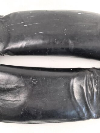 Paar Stiefel für Offiziere der Polizei, datiert 1942. Ungereinigtes Paar, Sohlenlänge 28,5cm