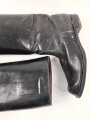 Paar Stiefel für Offiziere der Polizei, datiert 1942. Ungereinigtes Paar, Sohlenlänge 28,5cm