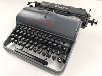 Dienstschreibmaschine "Olympia Robust" mit...