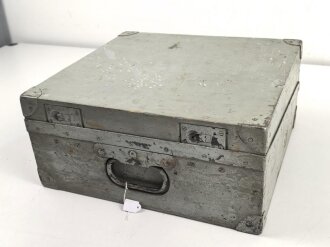 Transportkasten für eine Dienstschreibmaschine...