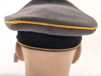 Luftwaffe, Schirmmütze für Mannschaften fliegendes Personal oder Fallschirmtruppe. Eigentumstück in gtutem Zustand, Hersteller aus Wien,