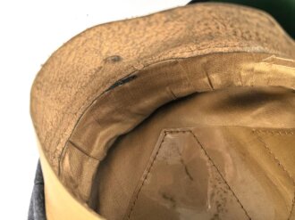 Reichsluftschutzbund, Schirmmütze für Führer in gutem Zustand., recht kleine Größe