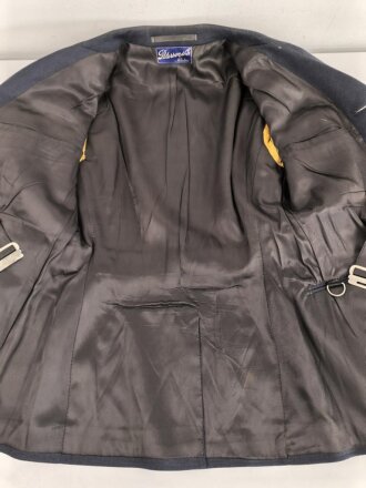 Luftwaffe, Waffenrock mit gerader Hose für einen Leutnant fliegendes Personal. Eigentumstücke in gutem Zustand, die Effekten original vernäht, Schneideretikett aus München von 1939
