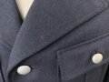 Luftwaffe, Waffenrock mit gerader Hose für einen Leutnant fliegendes Personal. Eigentumstücke in gutem Zustand, die Effekten original vernäht, Schneideretikett aus München von 1939
