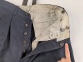 Luftwaffe, Waffenrock mit gerader Hose für einen Leutnant fliegendes Personal. Eigentumstücke in gutem Zustand, die Effekten original vernäht, Schneideretikett aus München von 1939