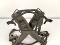 Tragegestell für das Rohr des 8cm Granatwerfer 34 der Wehrmacht. Ungereinigtes Stück, datiert 1944