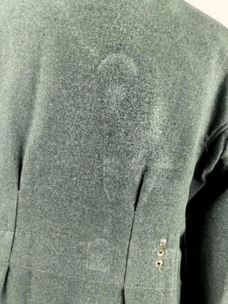 Feldbluse Modell 1935 für Mannschaften des Heeres. Stark getragenes Kammerstück, selten