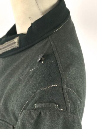 Feldbluse Modell 1935 für Mannschaften des Heeres. Stark getragenes Kammerstück, selten