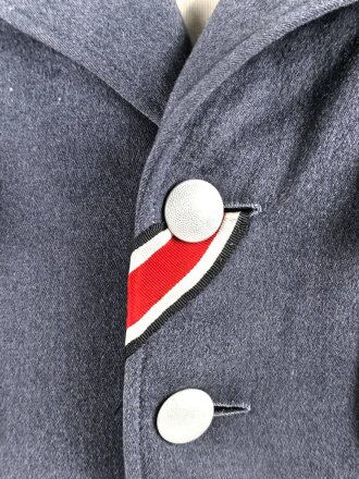 Luftwaffe, Waffenrock für einen Leutnant fliegenes Personal. Eigentumstsück mit Schneideretikett aus München